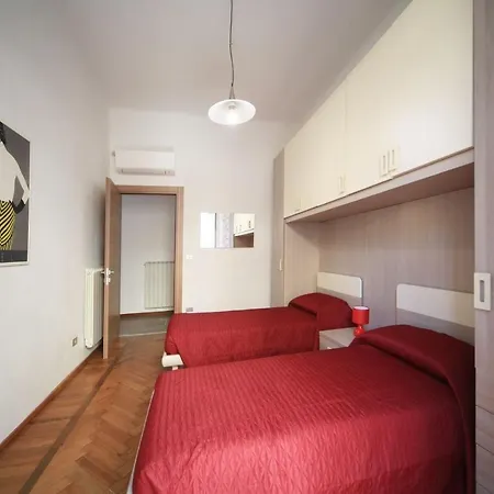 Apartman Hanbury 10 *
