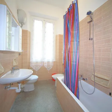 アパート Hanbury 10 *