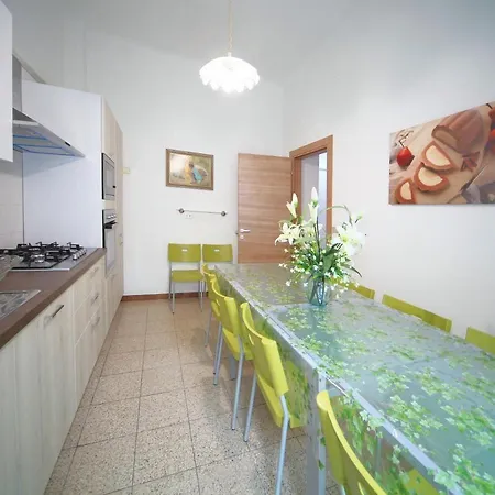 アパート Hanbury 10 *